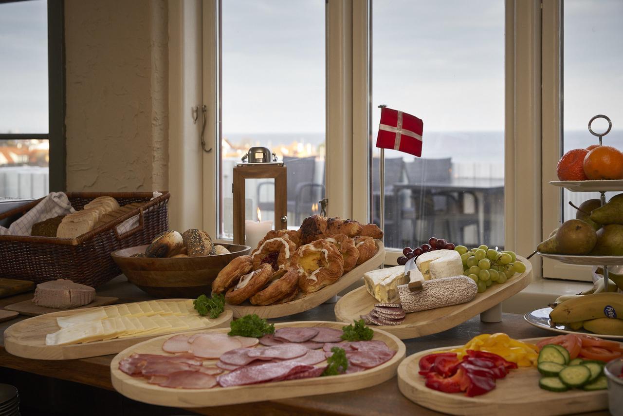 Hotel Klippen Gudhjem Exteriör bild